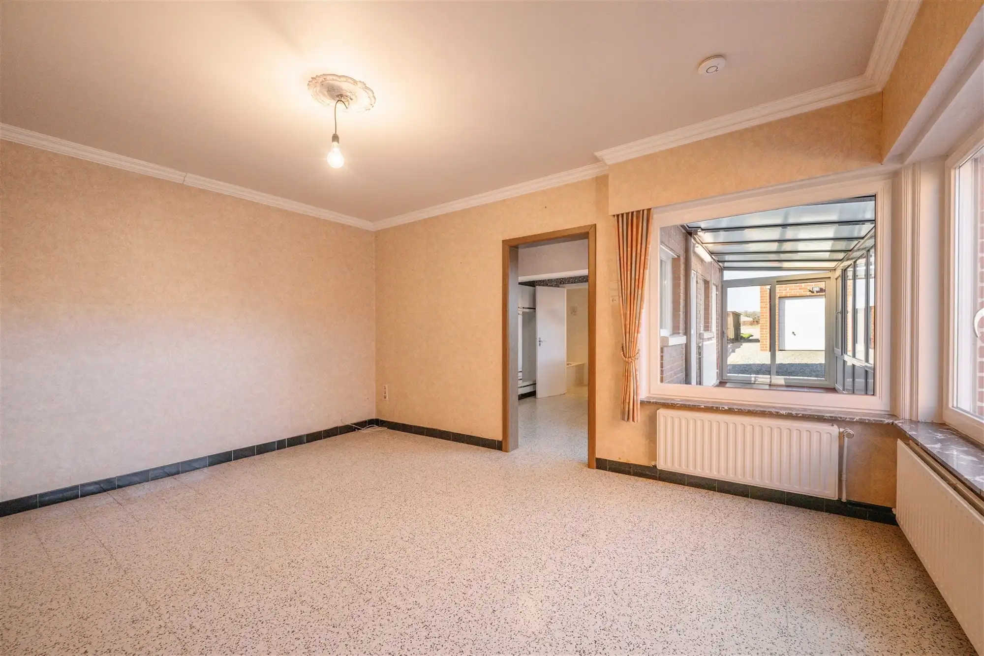 Halfopen woning op topligging te Dentergem foto 5