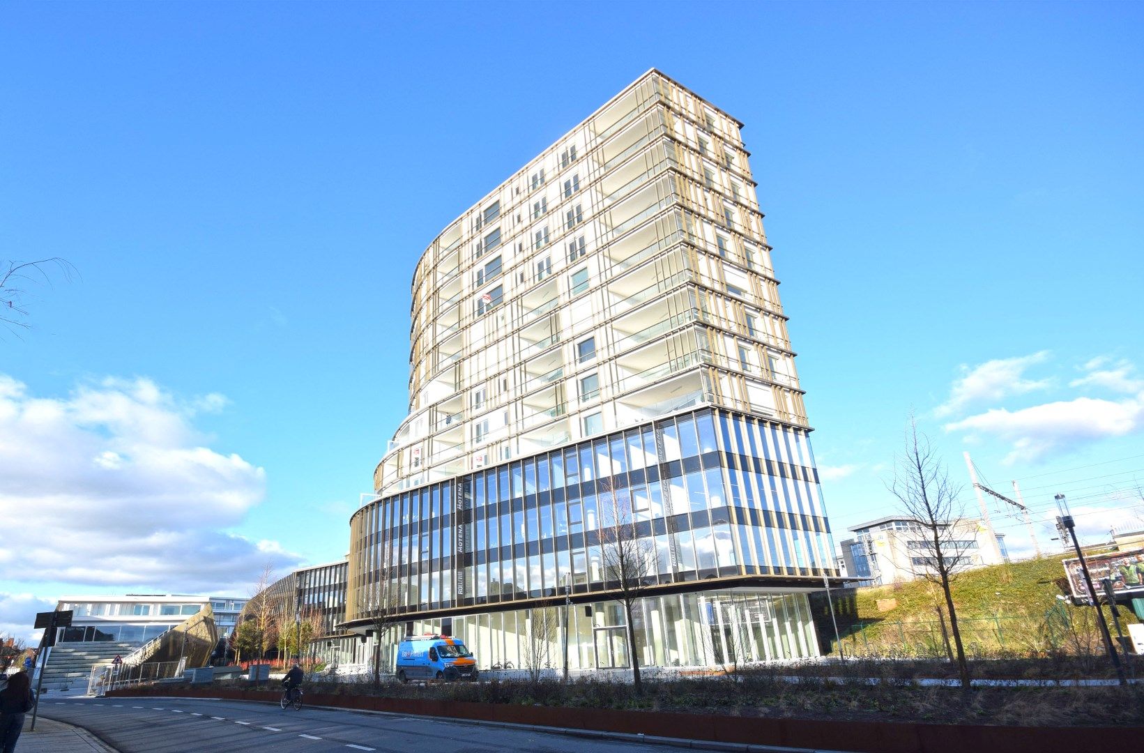 LUXE NIEUWBOUWAPPARTEMENT IN HARTJE ROESELARE foto 2