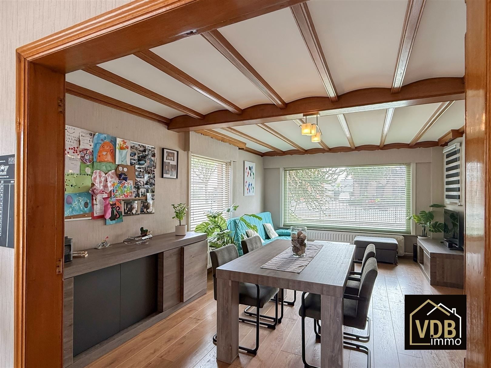  WONING MET 3 SLAAPKAMERS EN MEERDERE GARAGES foto 18