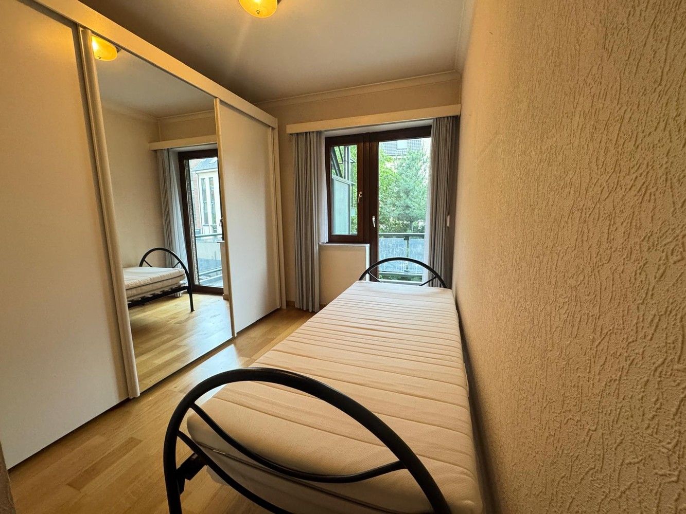 RUIM APPARTEMENT MET TWEE TERRASSEN foto 8