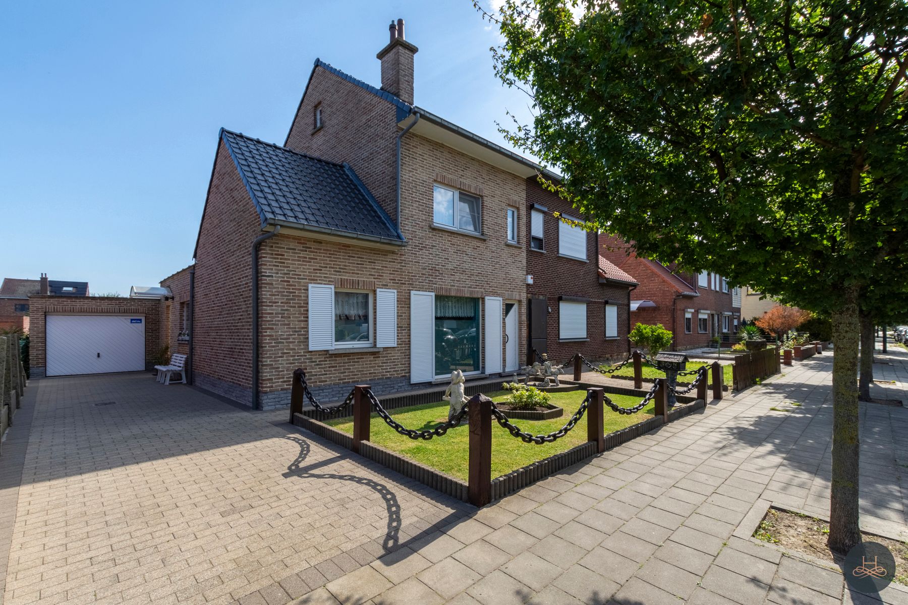 Gezellige woning met garage foto 1