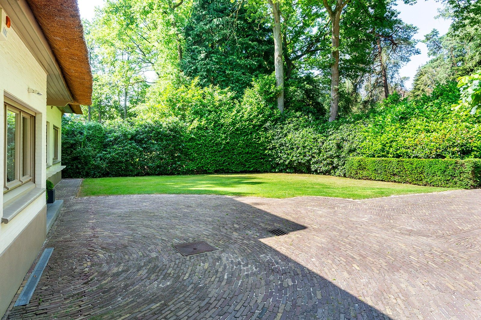 Charmante rietgedekte villa in bosrijke omgeving foto 4