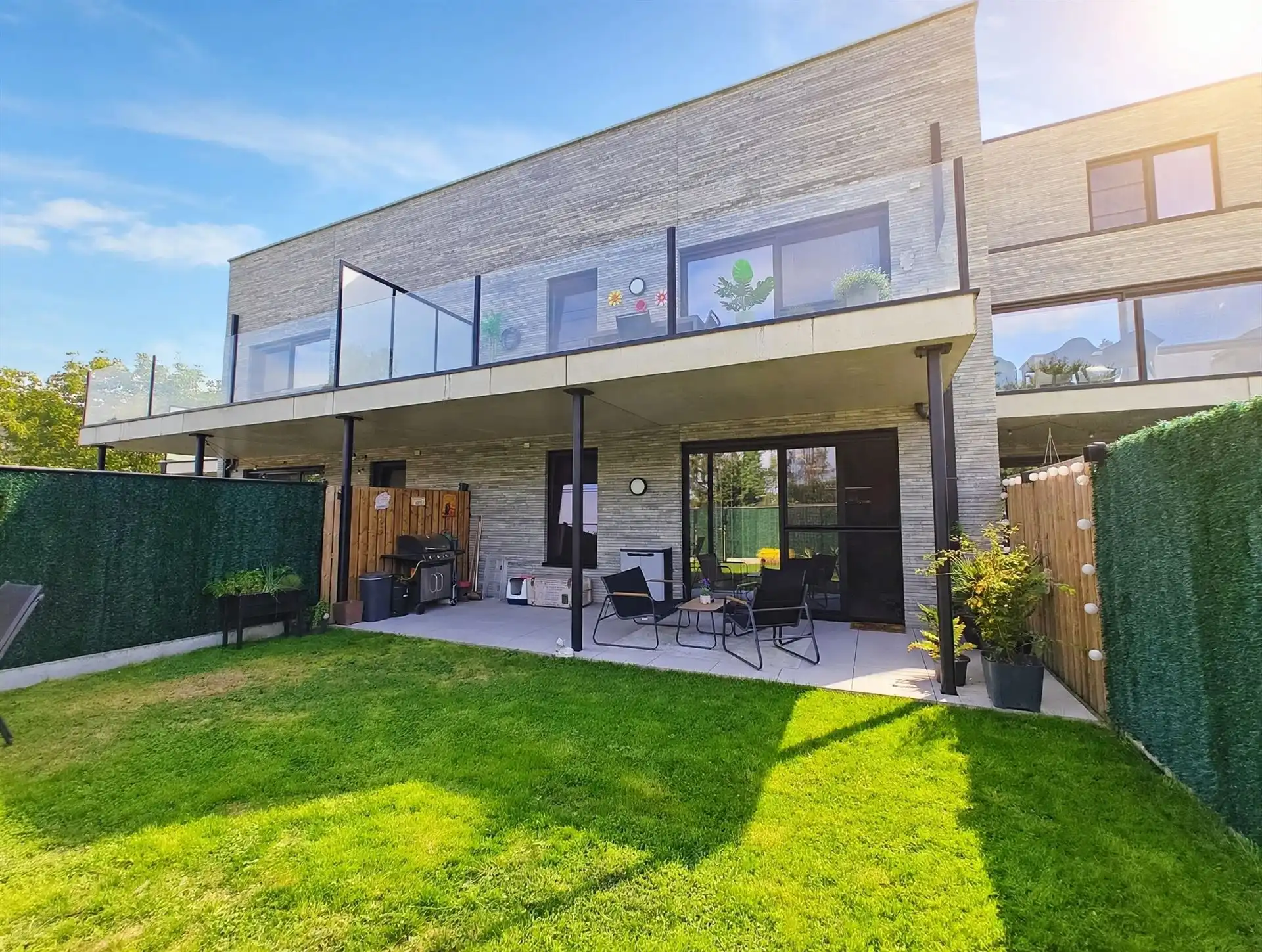 Gelijkvloers appartement met 2 slaapkamers een ruim terras, tuin en extra gemeenschappelijke tuin  foto 18