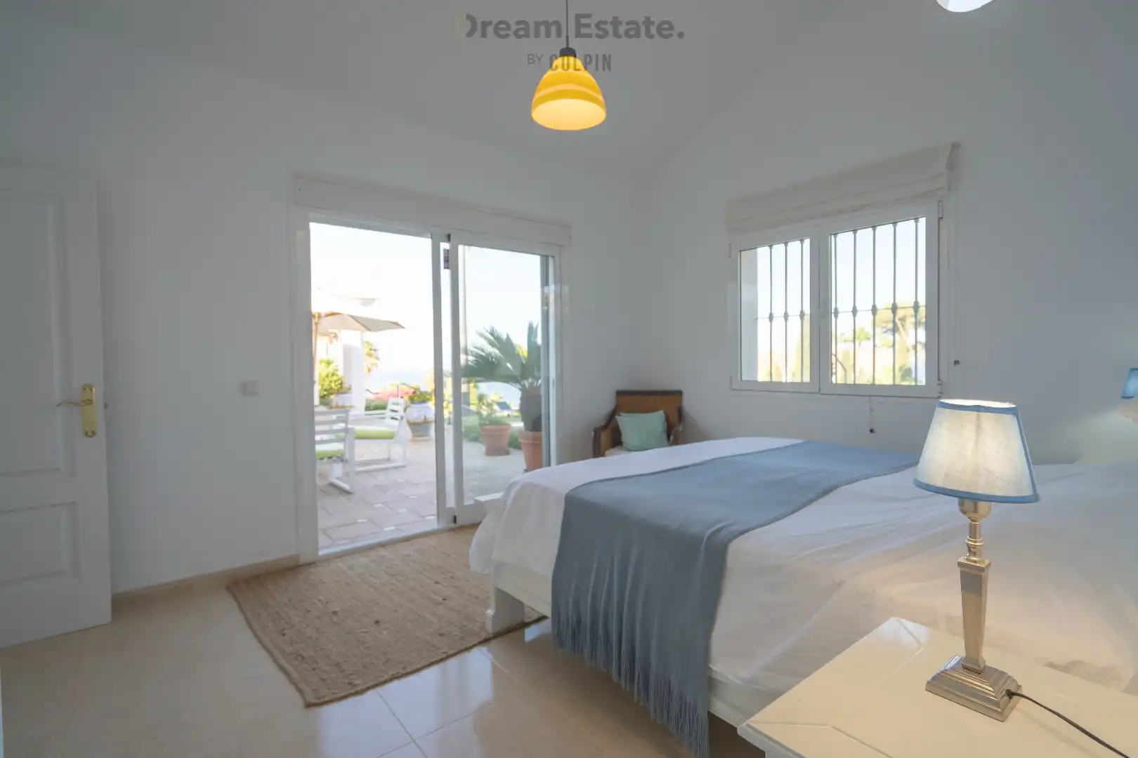 Fantastische villa met unieke verzichten en grote tuin foto 8