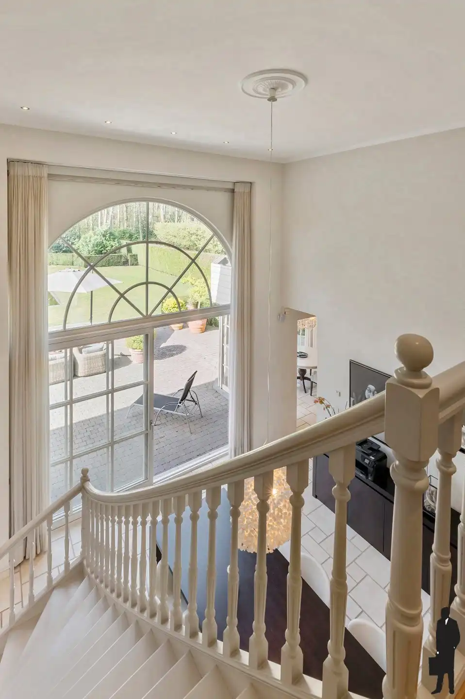 Lichtrijke villa aan het centrum! foto 18