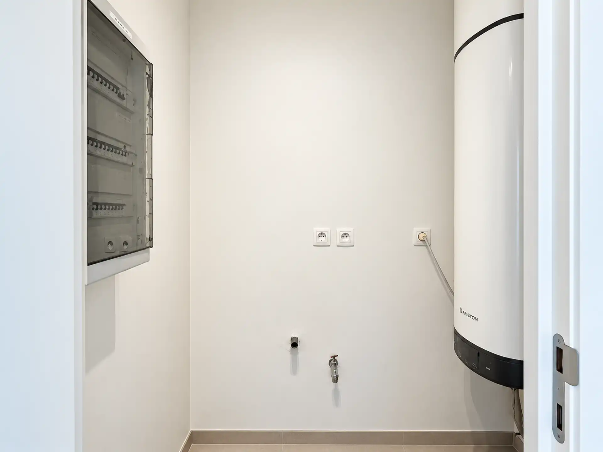 Gerenoveerd appartement met EPC A in hartje Brugge foto 10