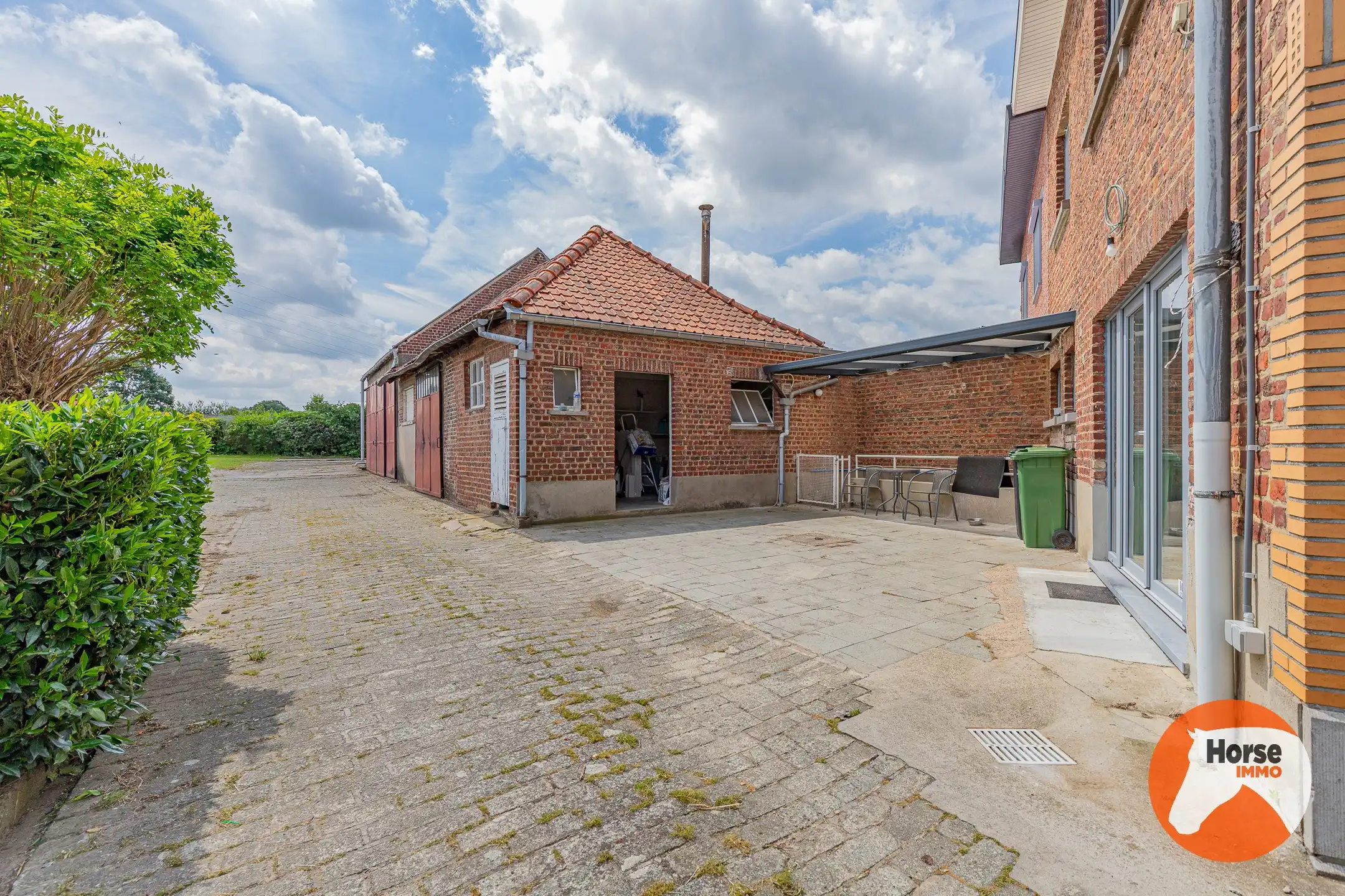 LIEDEKERKE – Gezinswoning met weide en loodsen op 30a 25ca foto 27
