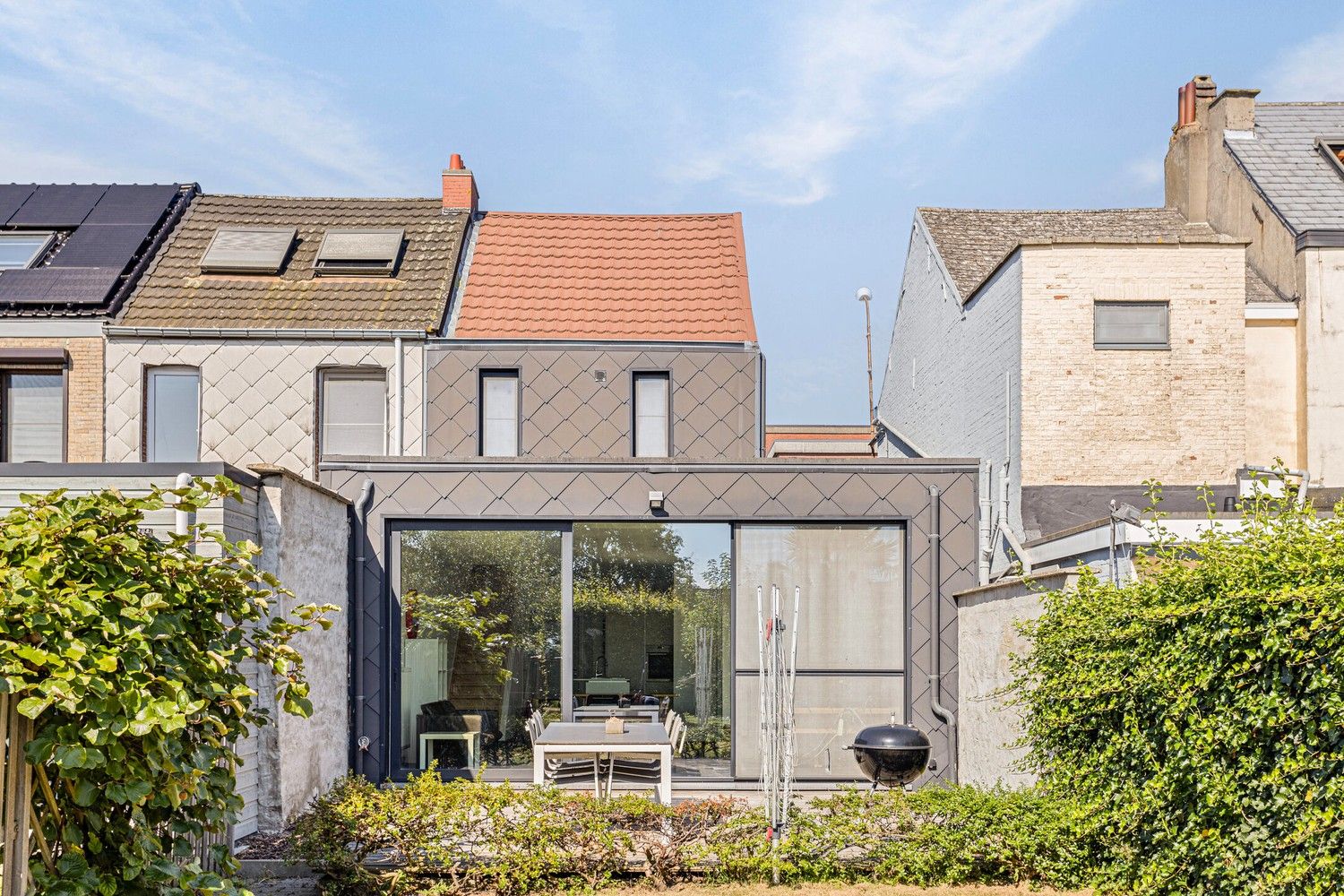 Gerenoveerde woning met 2 slaapkamers en tuin. foto 31