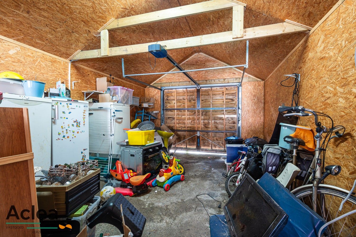 Te renoveren woning foto 9