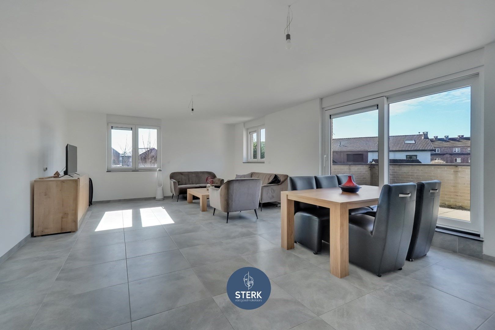 ENERGIEZUINIG DUPLEX-APPARTEMENT MET 4 SLPKS TE SMEERMAAS-LANAKEN !  foto 6
