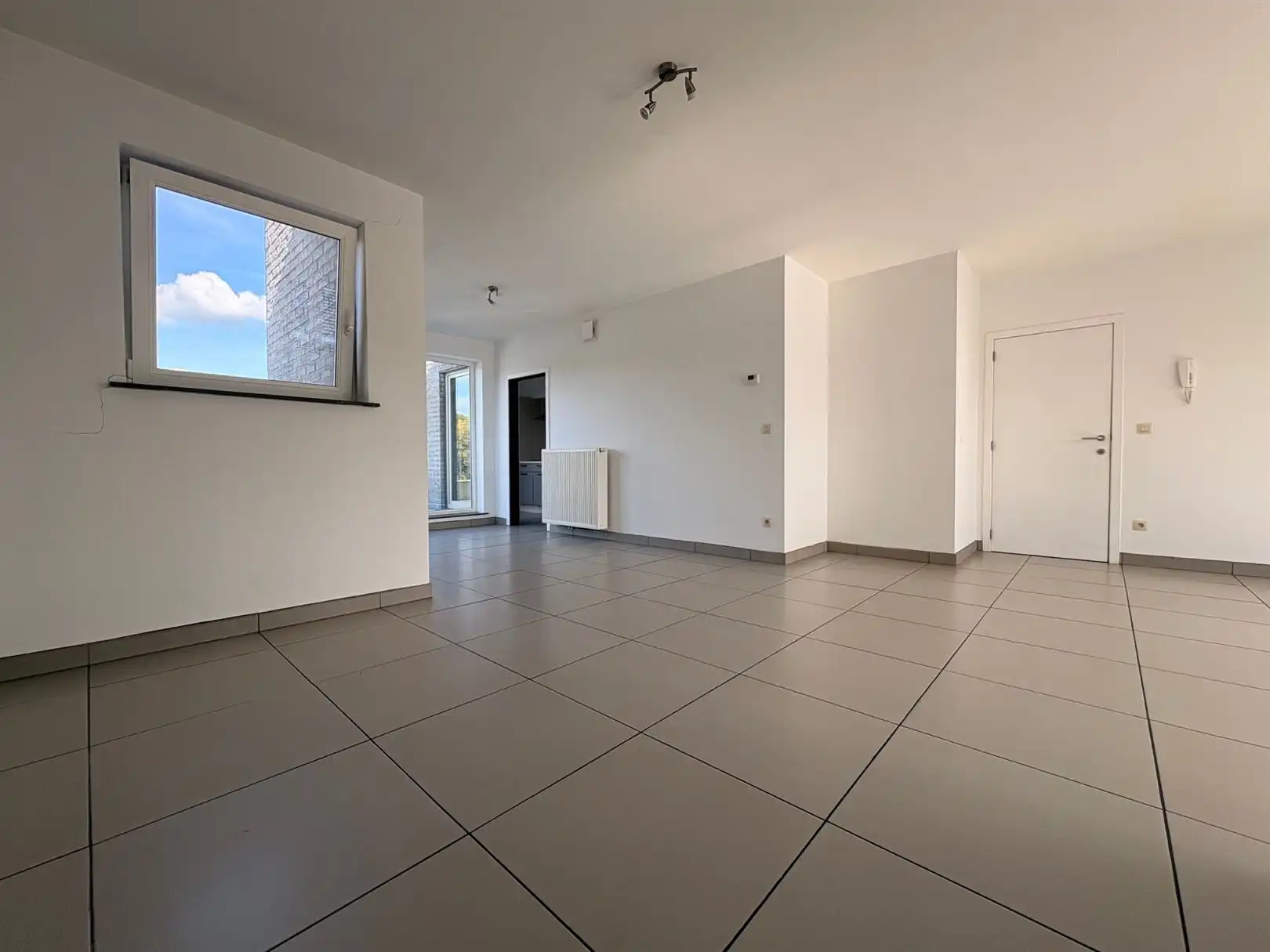 Gezellig instapklaar appartement met zonneterras met prachtig zich op "het Broek" foto 2