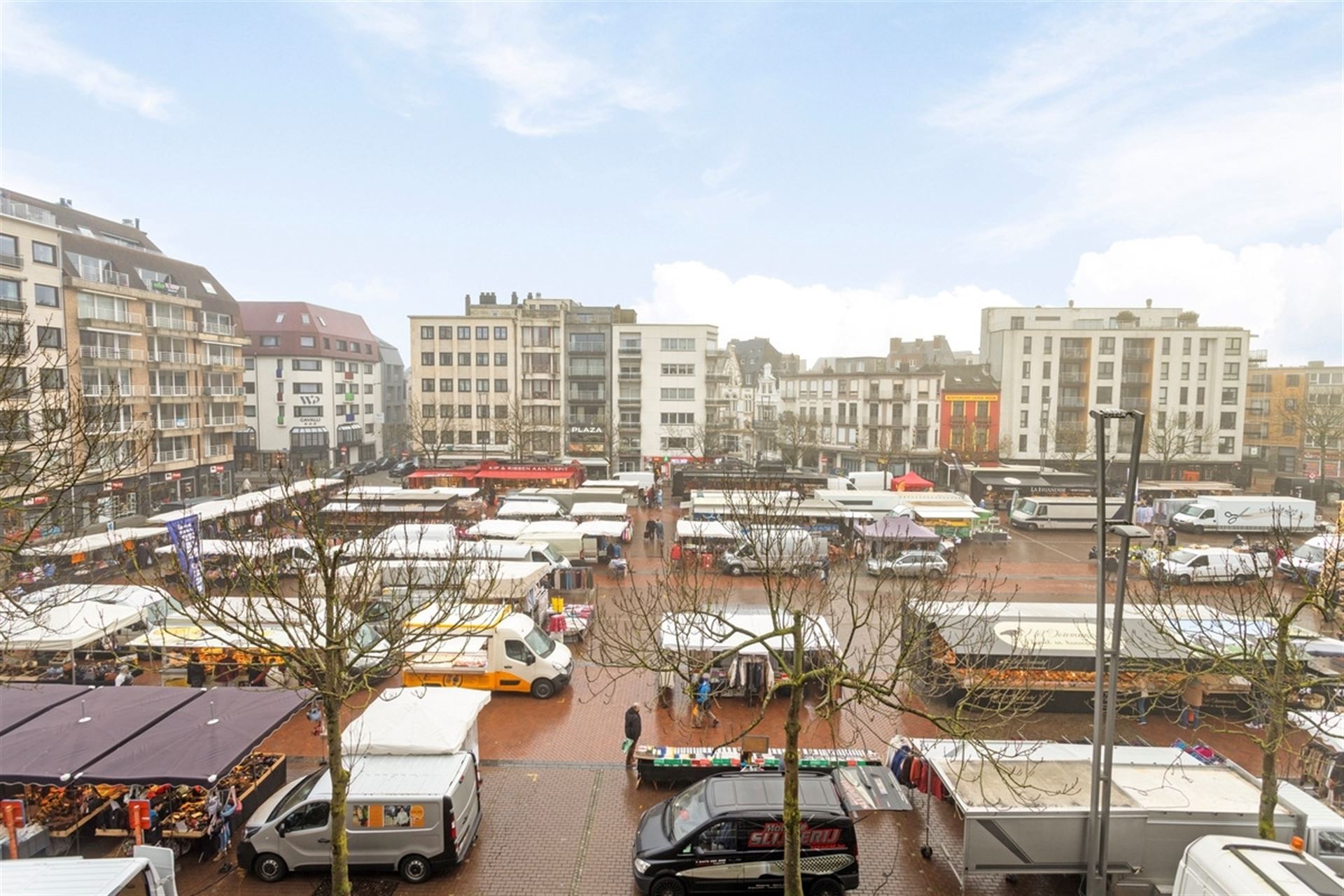 GROTE MARKT / RECENT OPGEFRIST foto 17