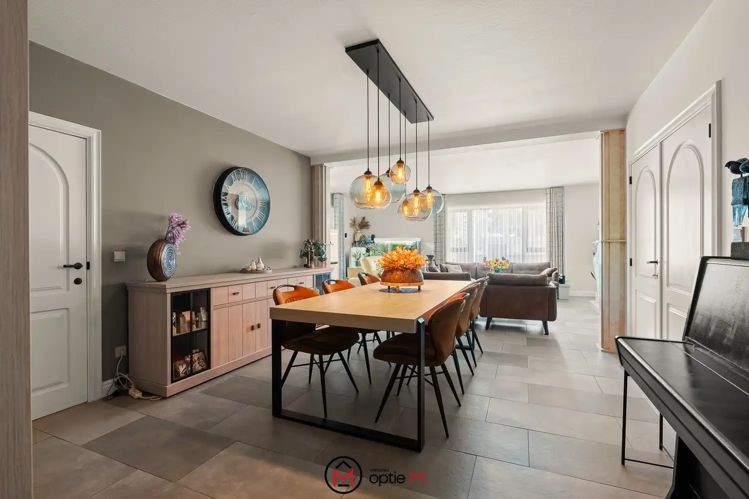 Ruim gerenoveerd appartement van 170 m² met 4 slaapkamers en twee terrassen in hartje Genk foto 5