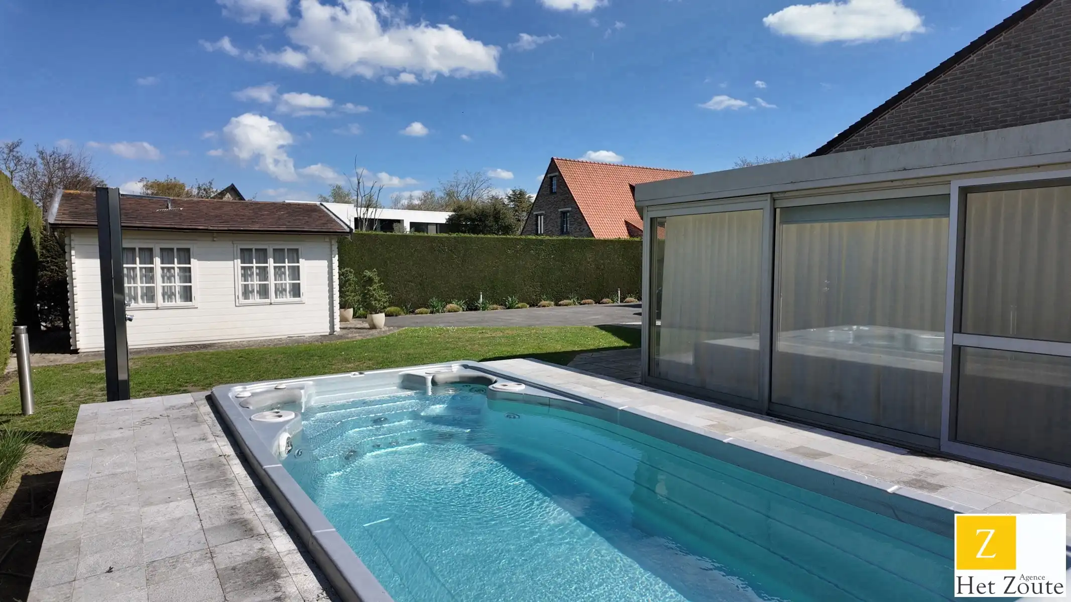 Alleenstaande villa in rustige omgeving foto 4