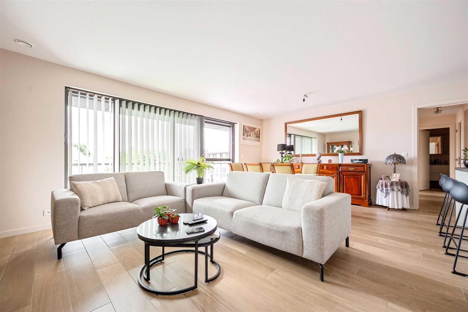 Nieuwbouwappartement met 2 slaapkamers en groot terras foto 2