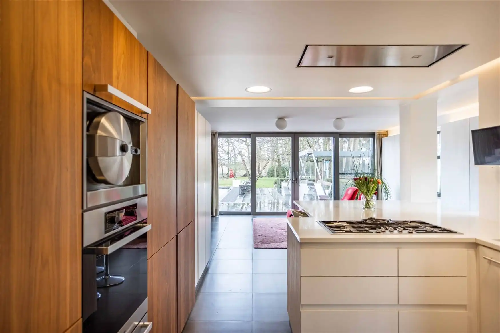 Exclusieve villa met uitzonderlijk open zicht in 'De Bommels'.  foto 13