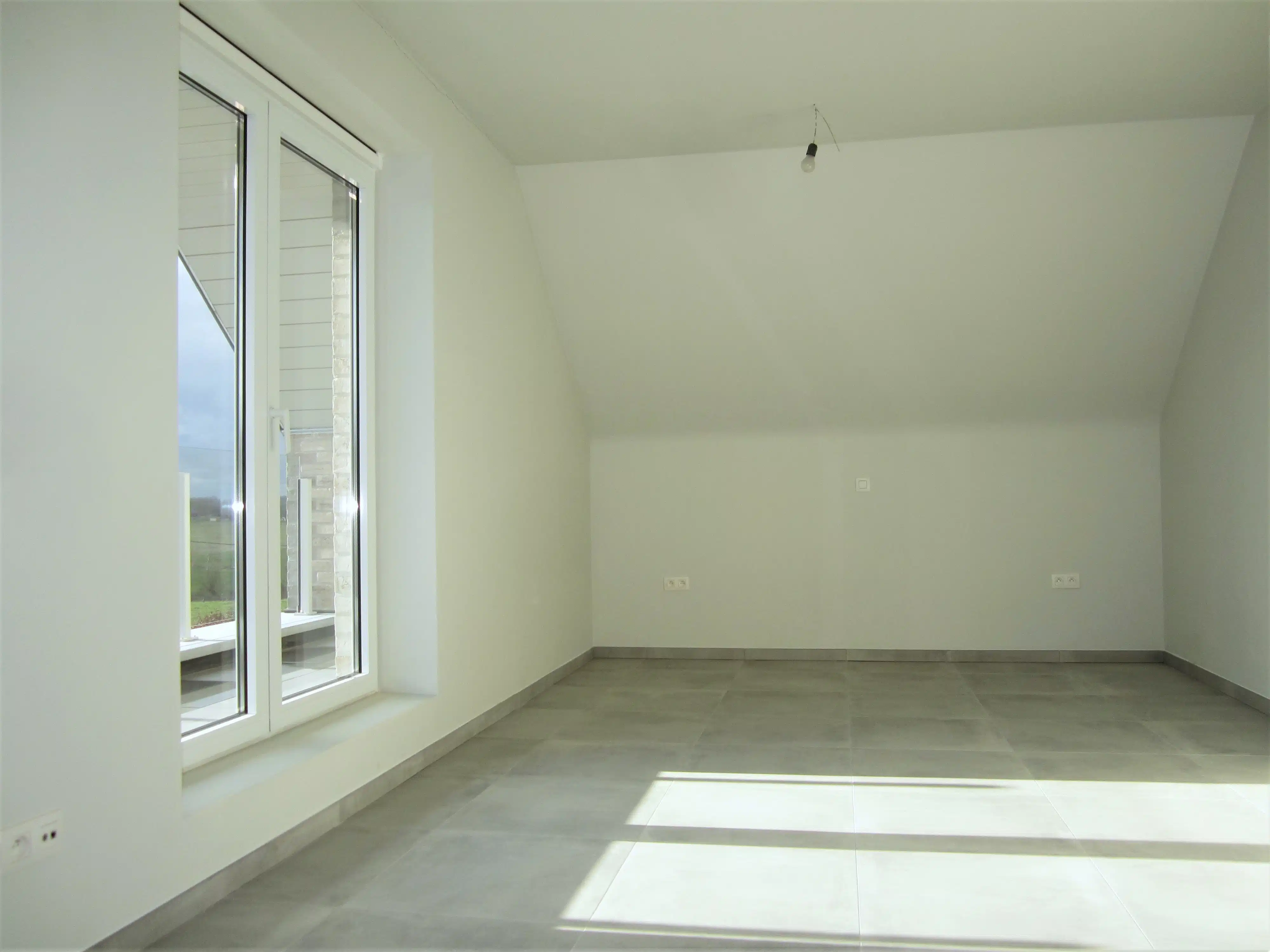 Prachtige halfopen pastoriewoning van 160m² met zuidgericht terras v 31m², balkon, zonnepanelen en drie staanplaatsen.  foto 20