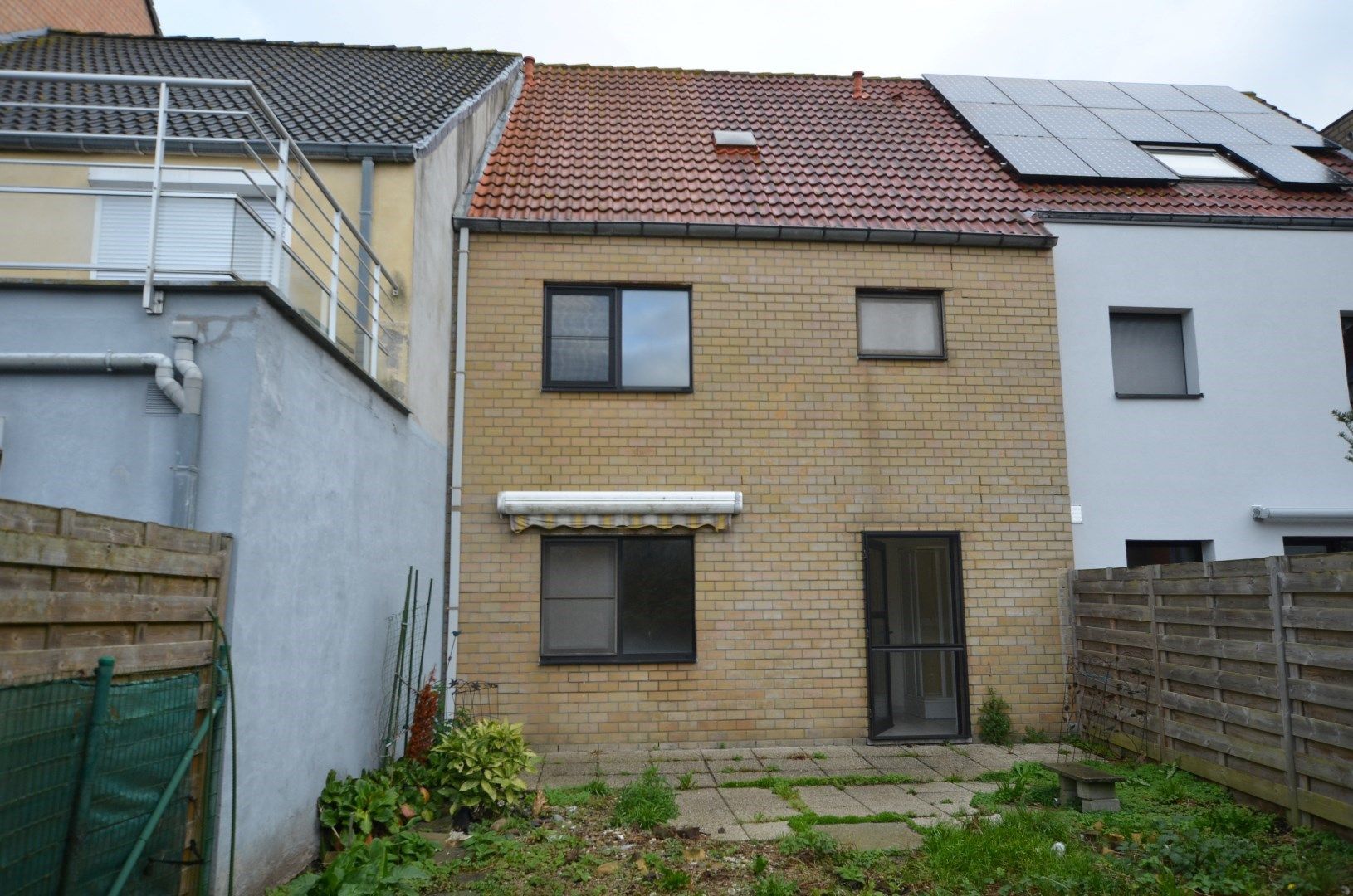 Woonhuis met garage en tuin foto 11