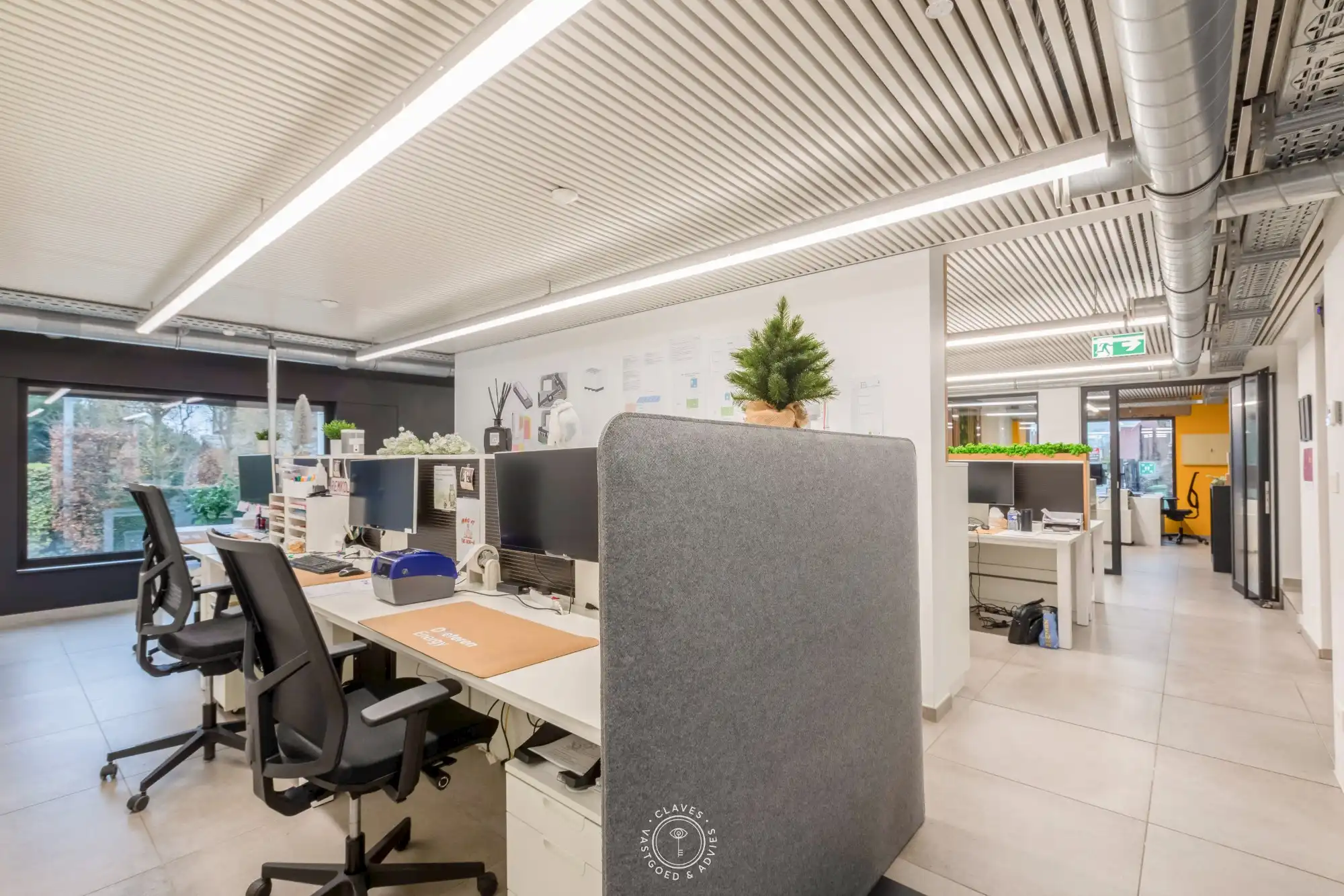 Operationele uitvalsbasis voor KMO — kantoor + loods + magazijn foto 11