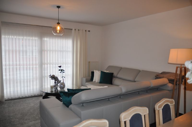 Recent energiezuinig appartement met 2 slaapkamers en garage. foto 2