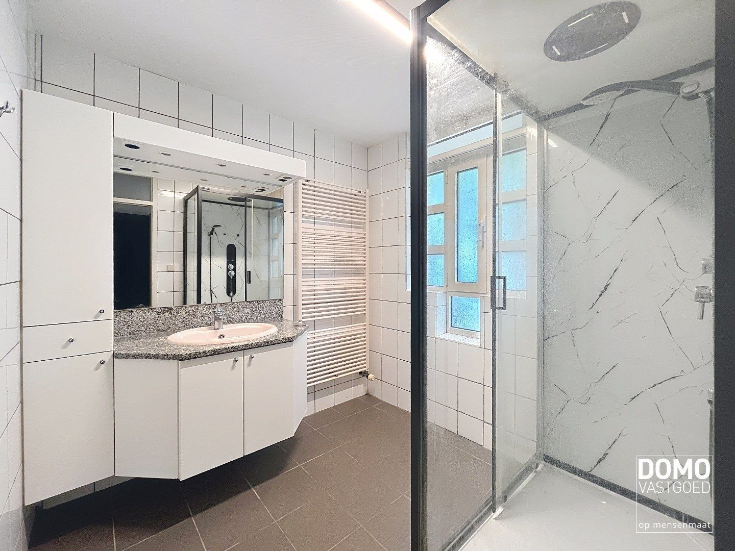 Verrassend ruime open bebouwing met grote tuin. foto 13