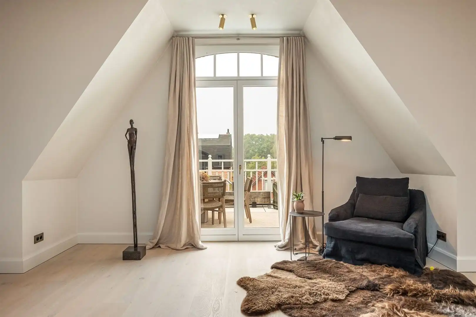 Ontdek deze adembenemende PENTHOUSE in het hartje van Schilde! foto 12