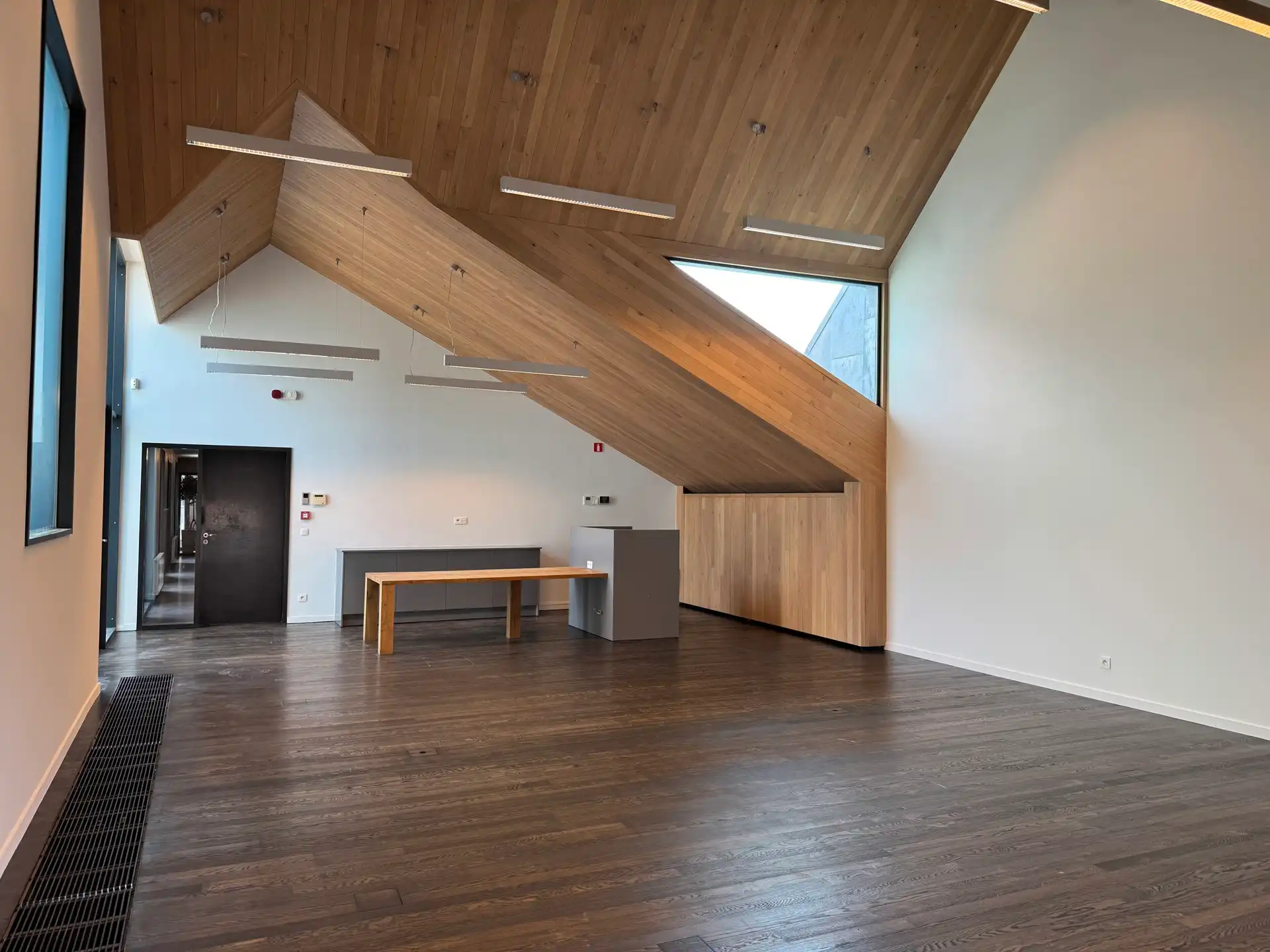 Kantoorruimte 130m²  te huur in  "de Valkeniersnatie" foto 4