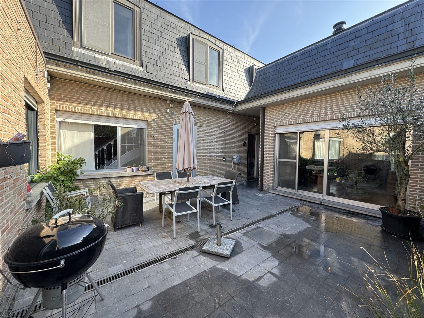 Woning met kantoren en magazijn van 1500m² foto 12