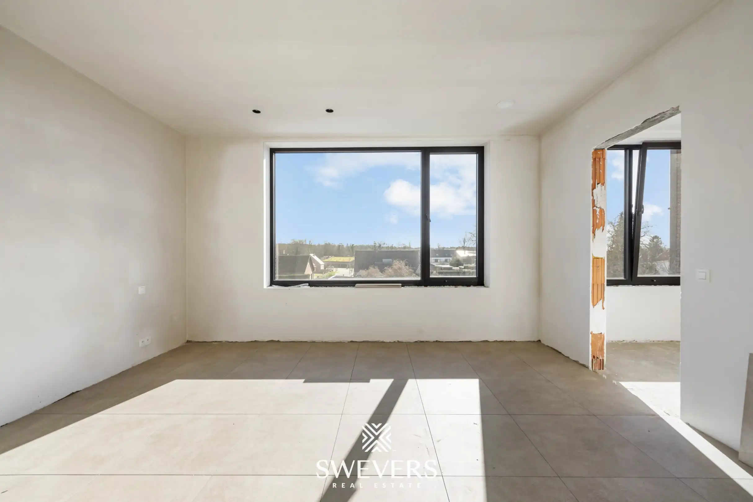 GEEN BTW: Woning met handelsruimte van 36m² te Viversel  foto 14