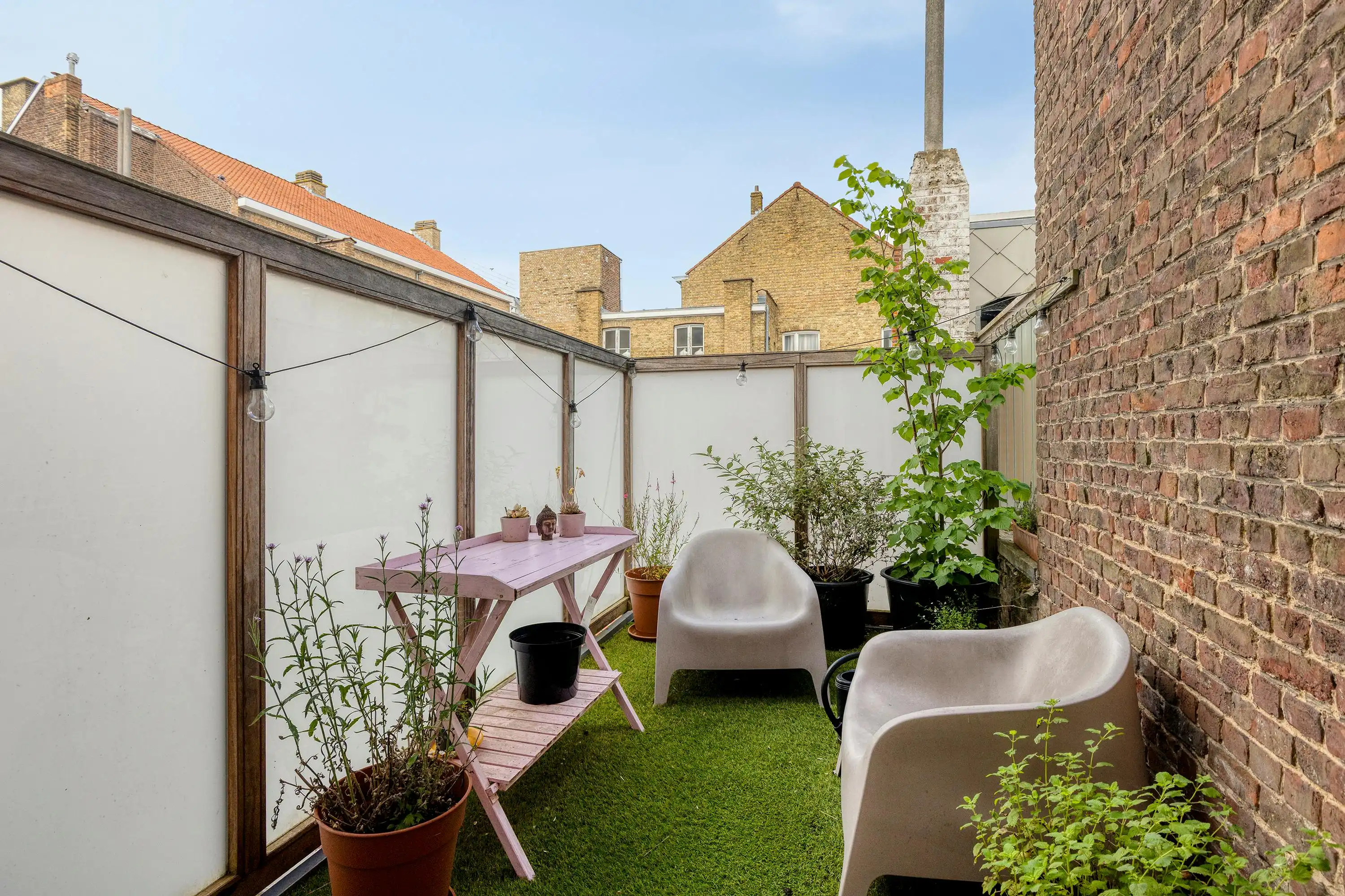 Ruim appartement (142m²) met 3 slaapkamers en terras in Ieper centrum  foto 3