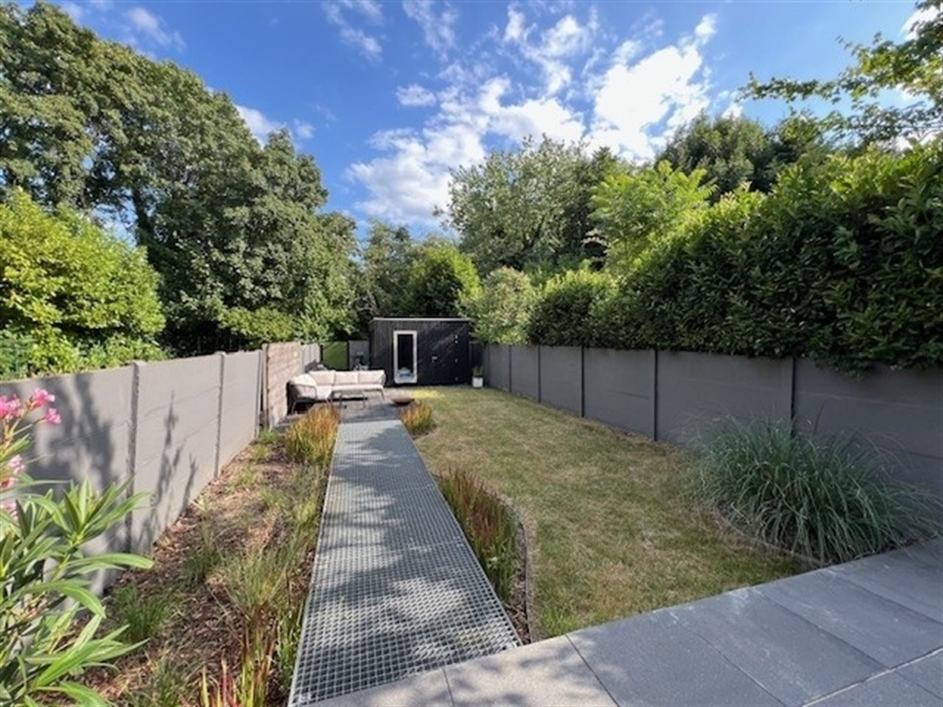 TOPLOCATIE! gelijkvloersappartement met mooie tuin! foto 3