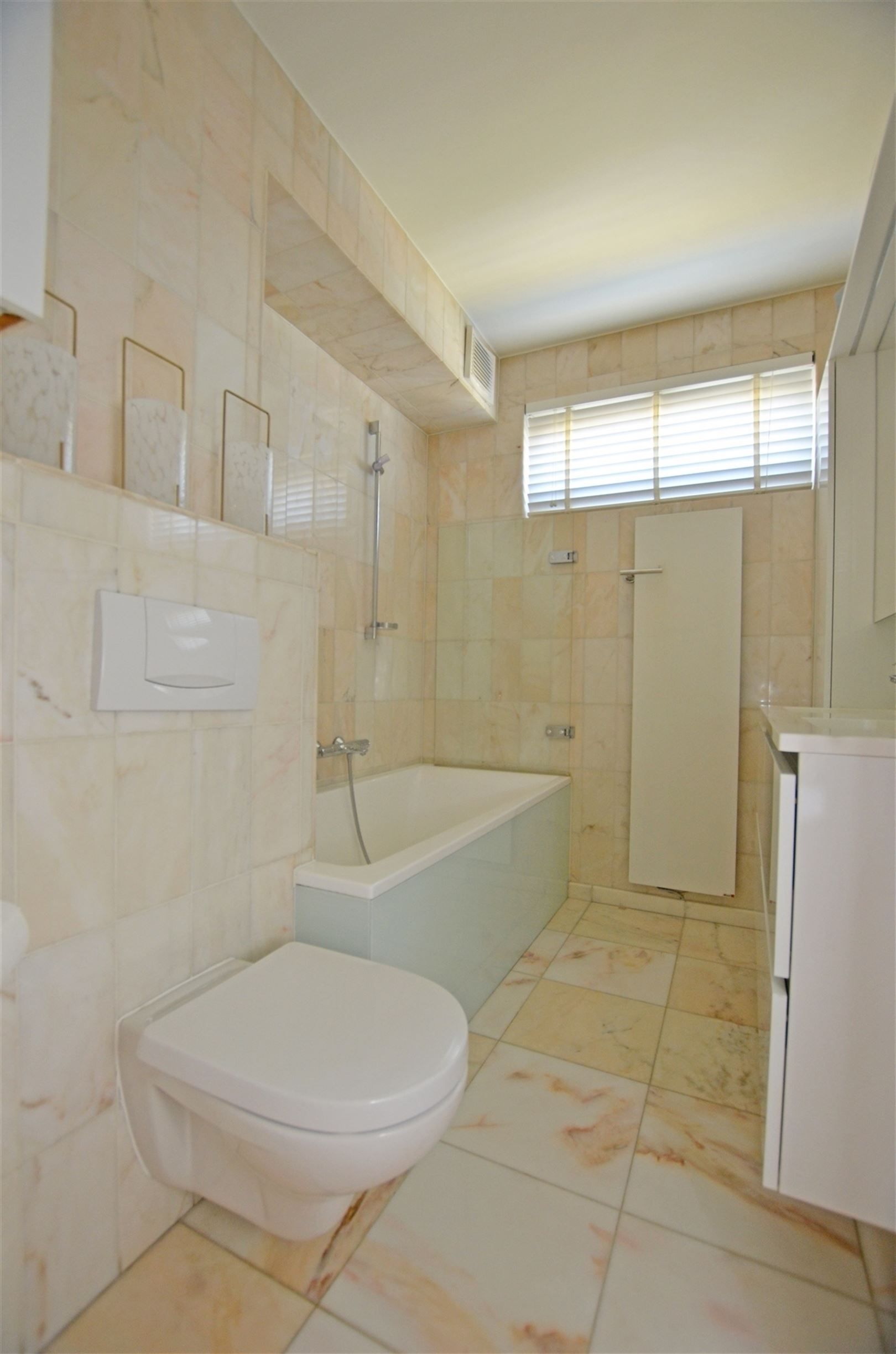 2-Slaapkamerappartement met zicht op de jachthaven van Hasselt foto 11