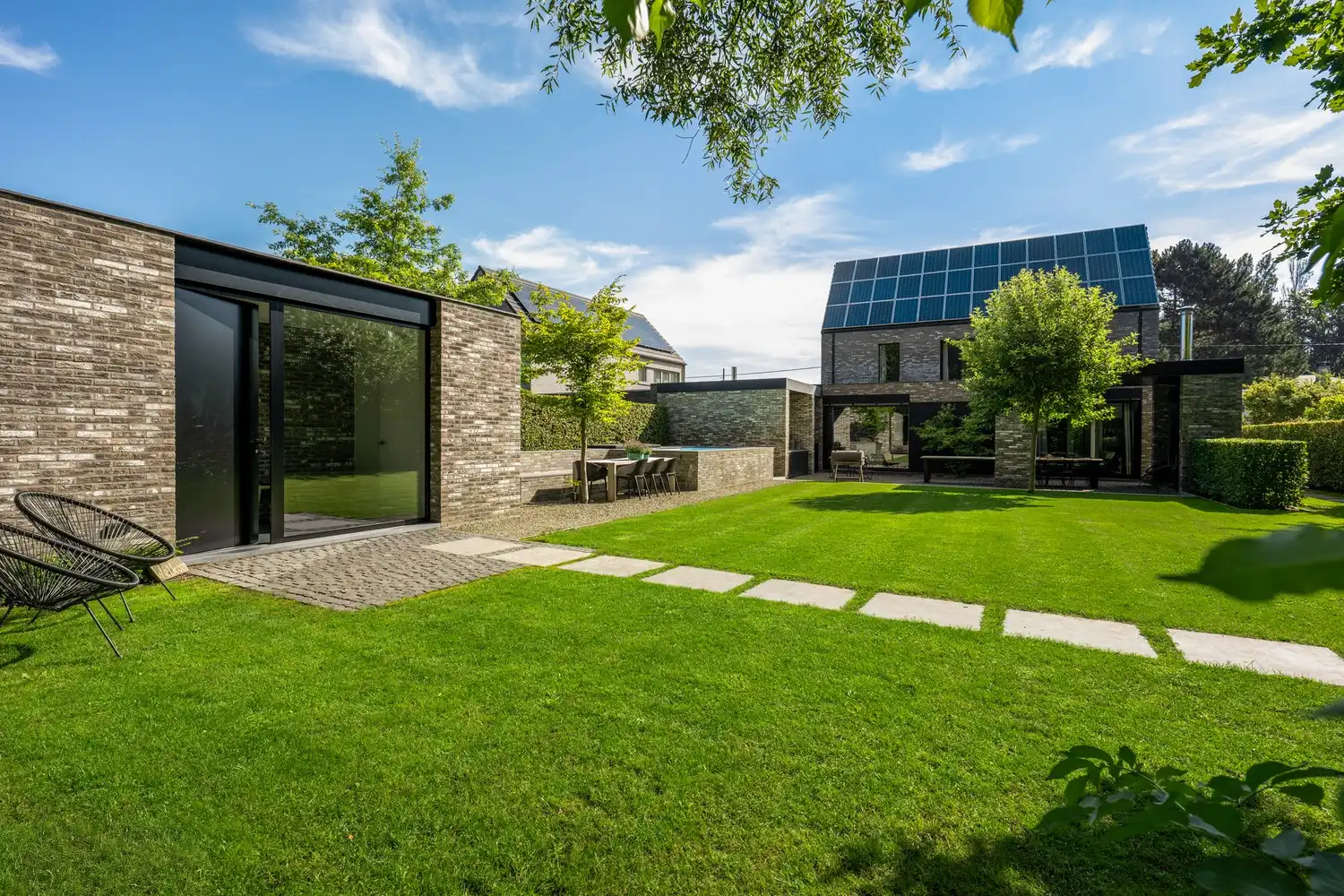 Energiezuinige villa met zwembad, wellness en praktijkruimte op een perceel van 998 m² te Putte foto 23