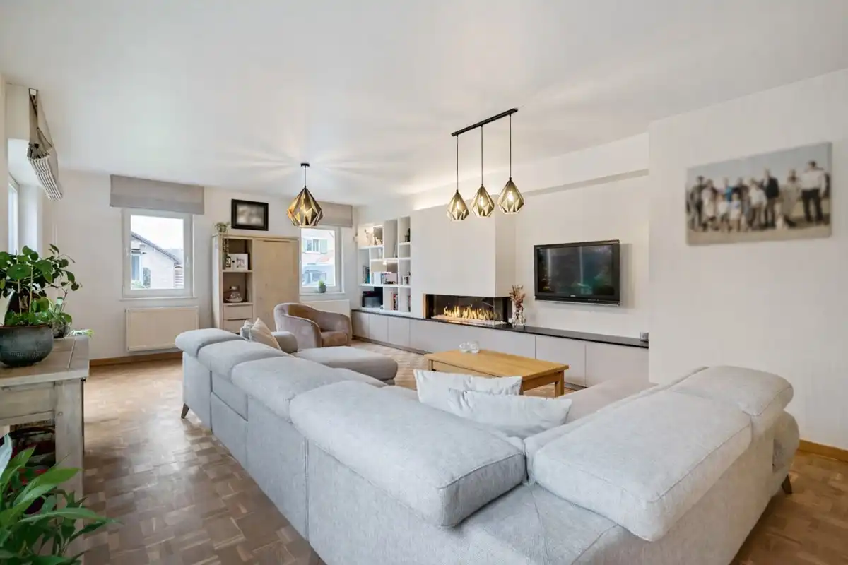 Thuiskomen in alle rust - charmante woning met 4 slaapkamers op 645 m² in doodlopende straat. foto 5