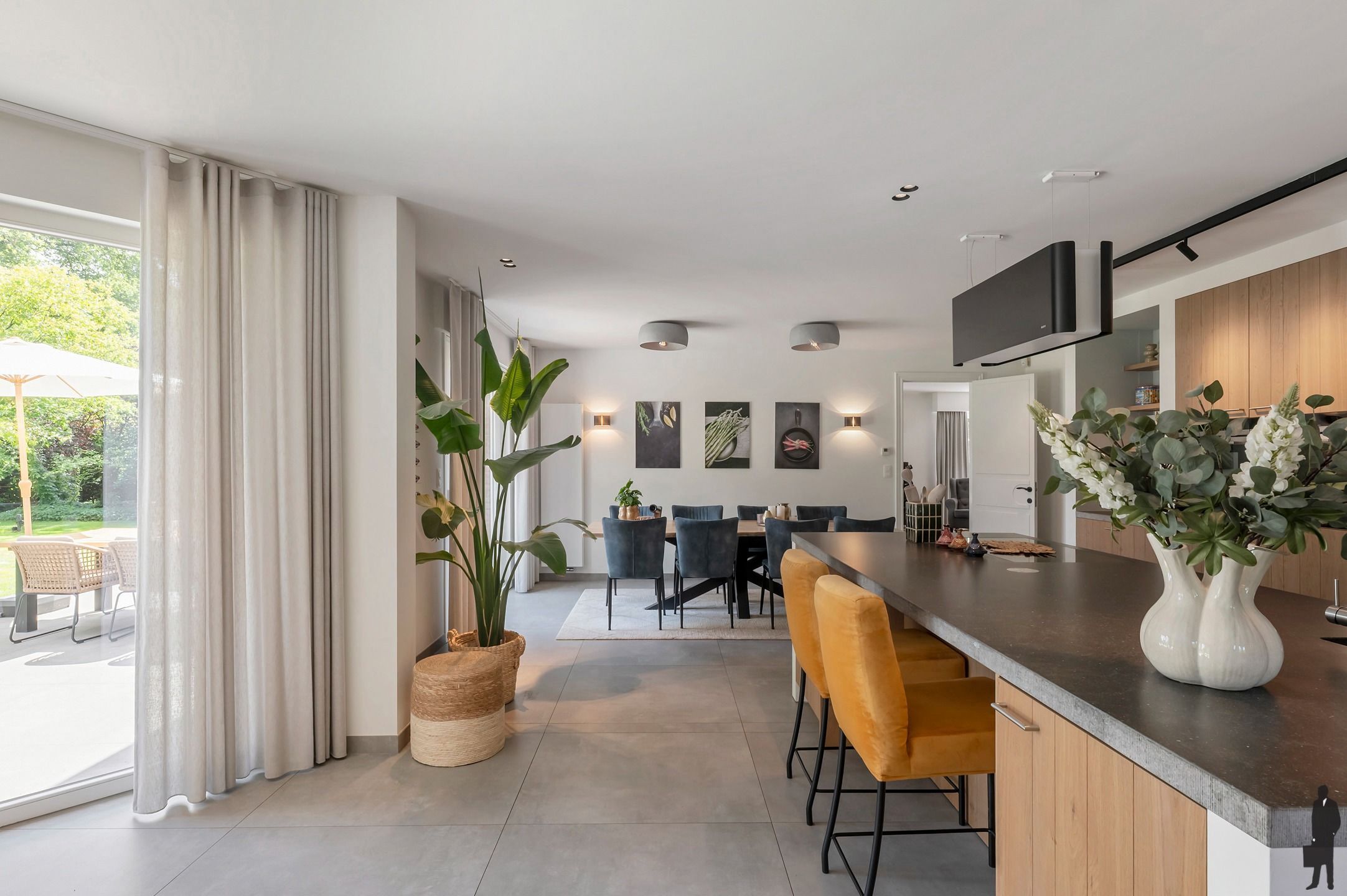 In de residentiële villawijk, De Meersebergen nabij Breda klassieke herenhuis op ca. 2135 m² met uitzicht op "Markdal". foto 16
