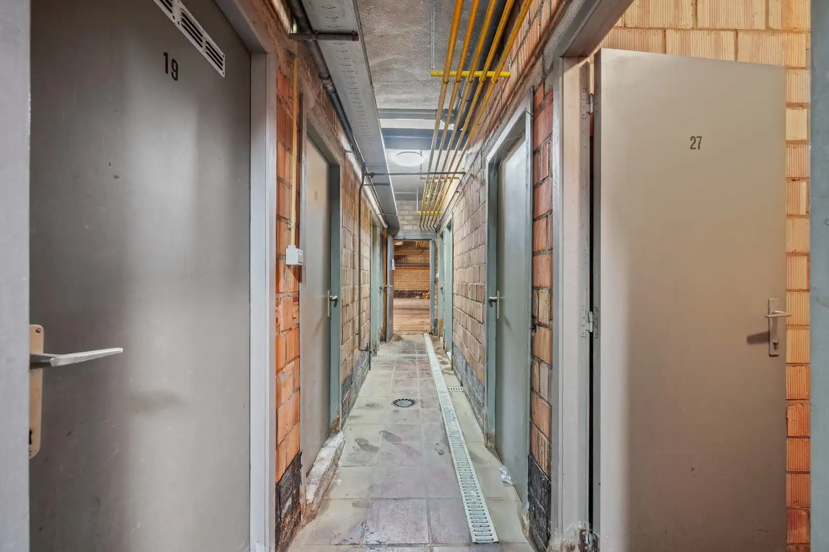 Instapklaar appartement te centrum Tienen foto 17