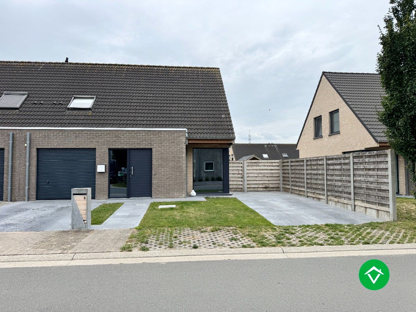 Te huur: recente woning in rustige woonwijk te Diksmuide – beschikbaar vanaf 1 september foto 5