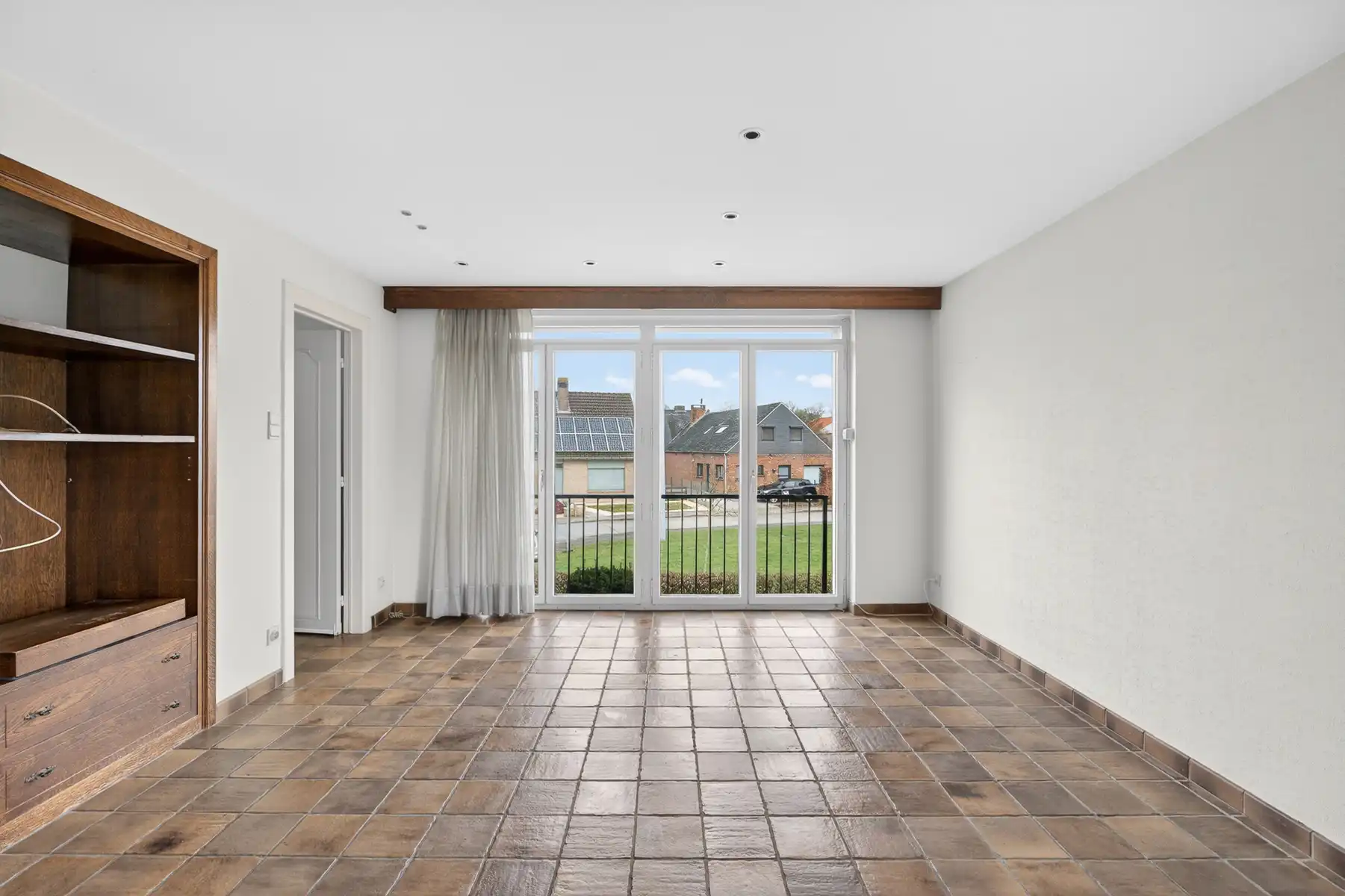 Ruime bel-étage met tuin en garage in Sint-Michiels foto 3