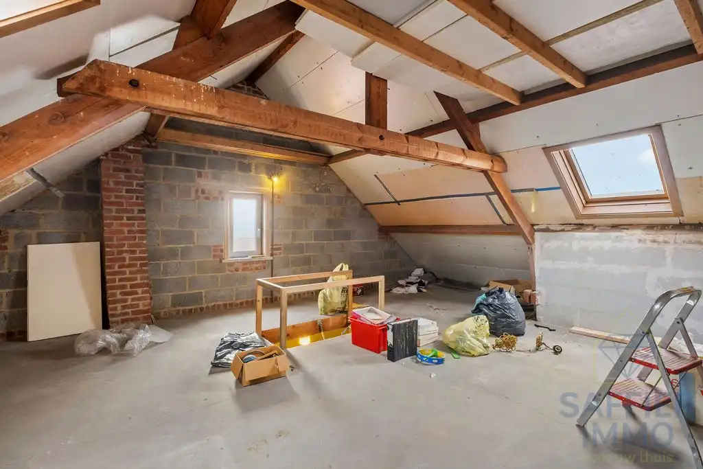 Ruime woning met 4 slaapkamers en grote tuin in het centrum van Ingelmunster foto 24