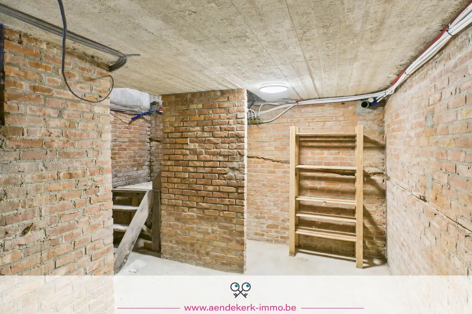 Rustig gelegen, te renoveren, woning met 3 slaapkamers nabij het centrum van Bree  foto 14