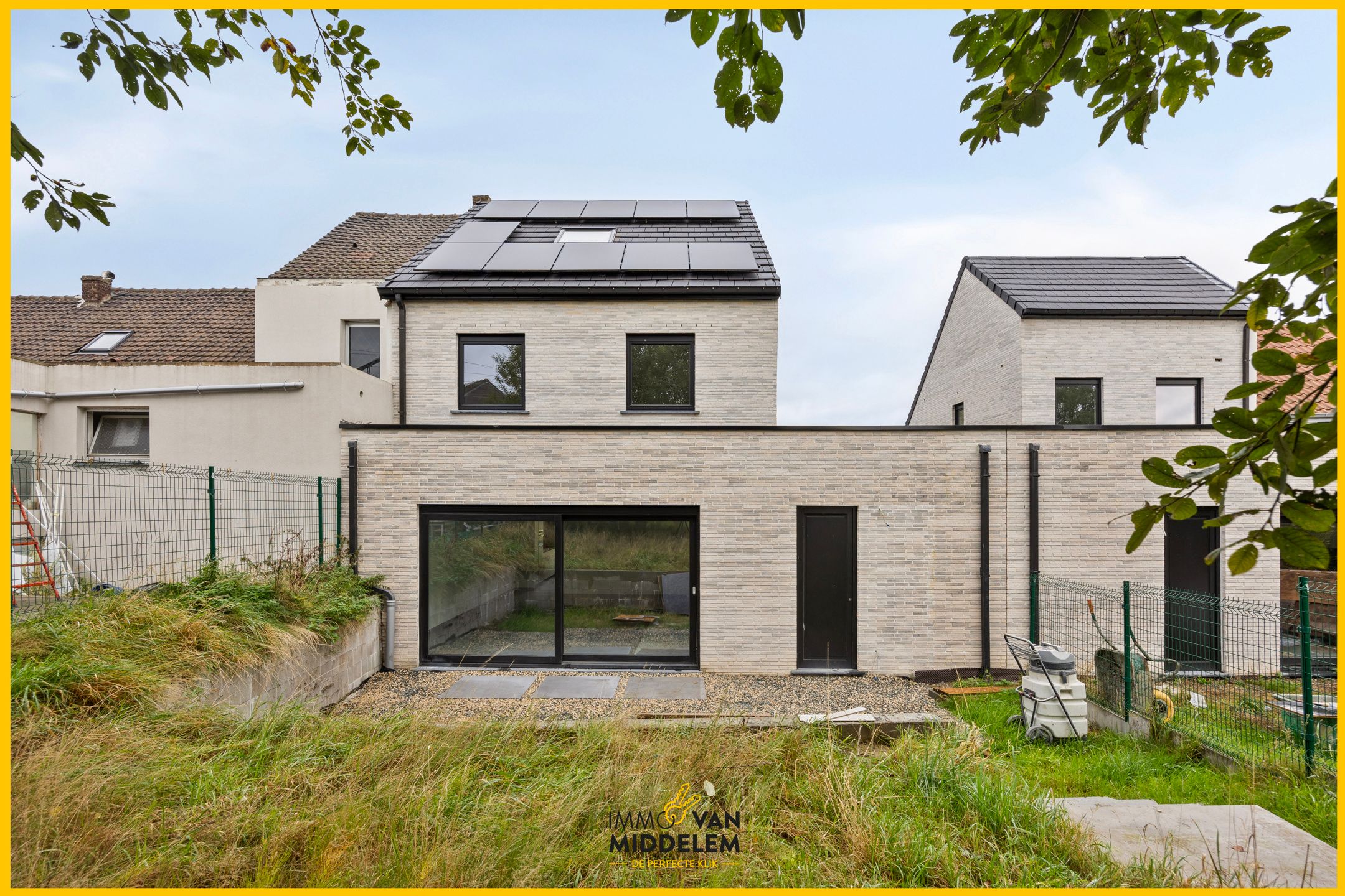 INSTAPKLARE NIEUWBOUWWONING MET 4 KAMERS, GARAGE EN TUIN foto 19