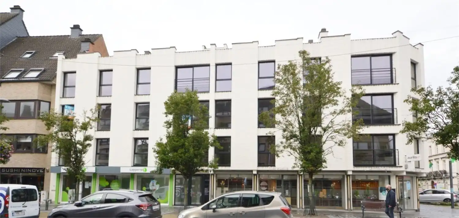 ** IN OPTIE ** GERENOVEERD APP.CENTRUMLAAN NINOVE foto 2