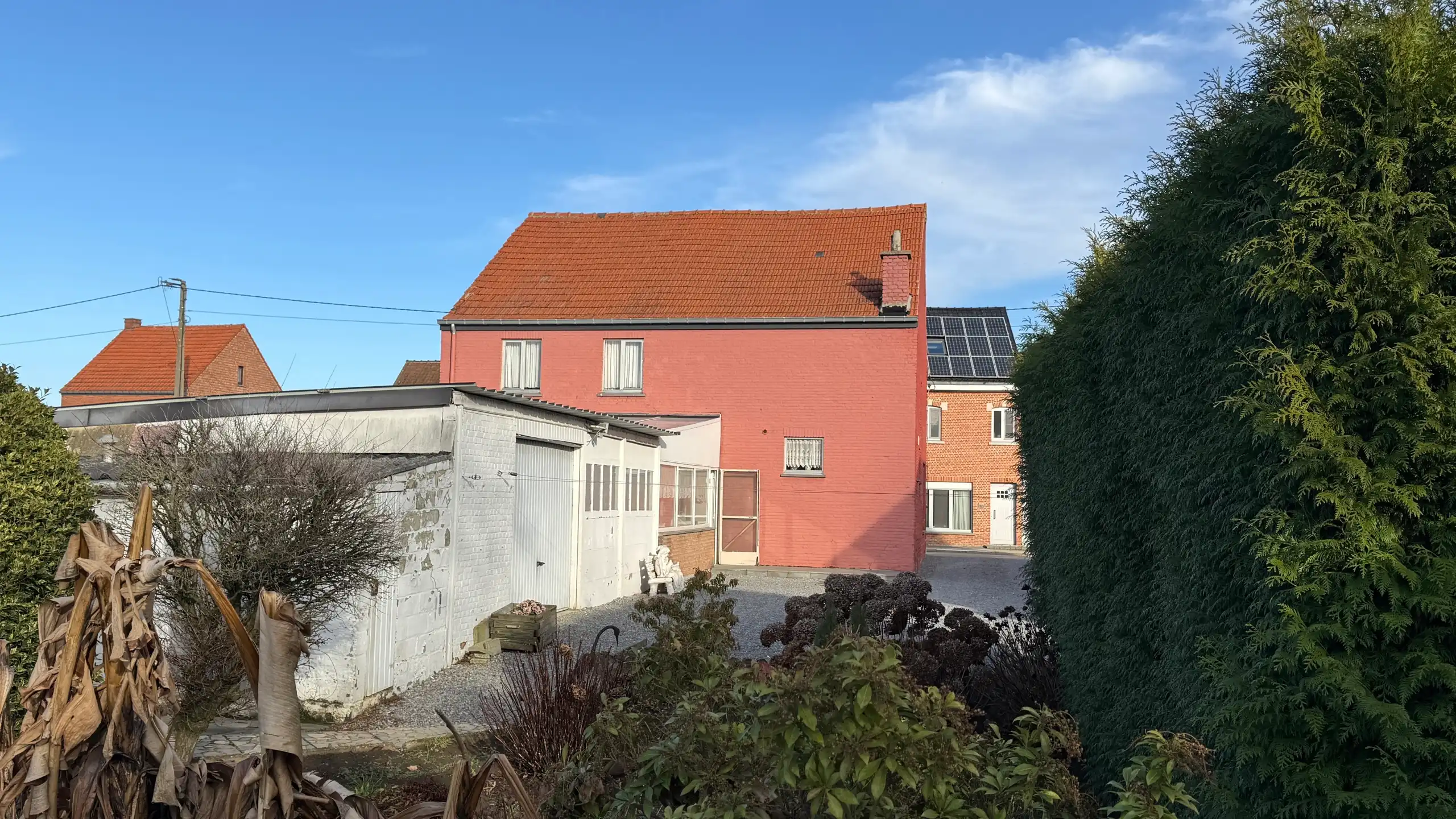 Goed gelegen woning op perceel van 9a70 foto 9