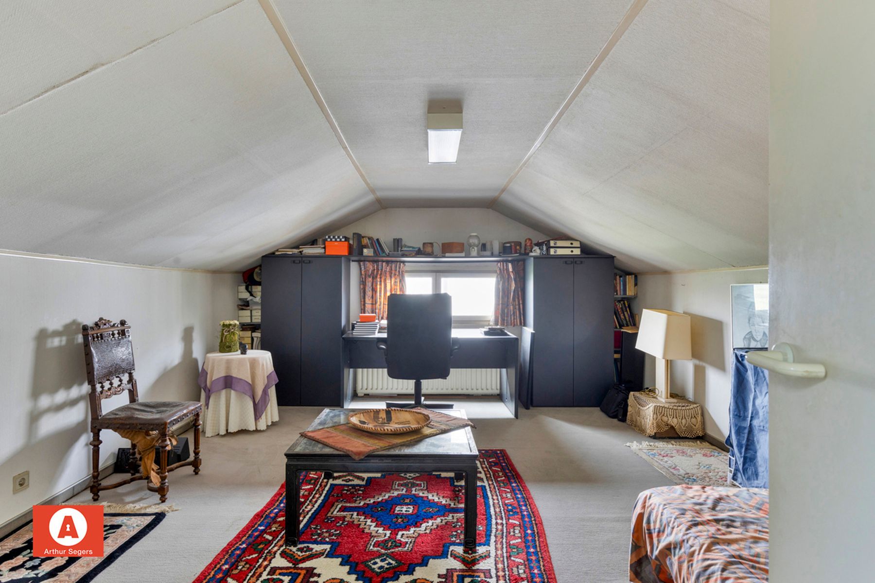 Ruime open bungalow-villa vol potentieel op toplocatie foto 17