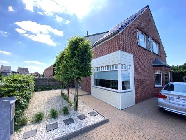 Instapklare 3 slaapka woning met terras + tuin + garage foto 2