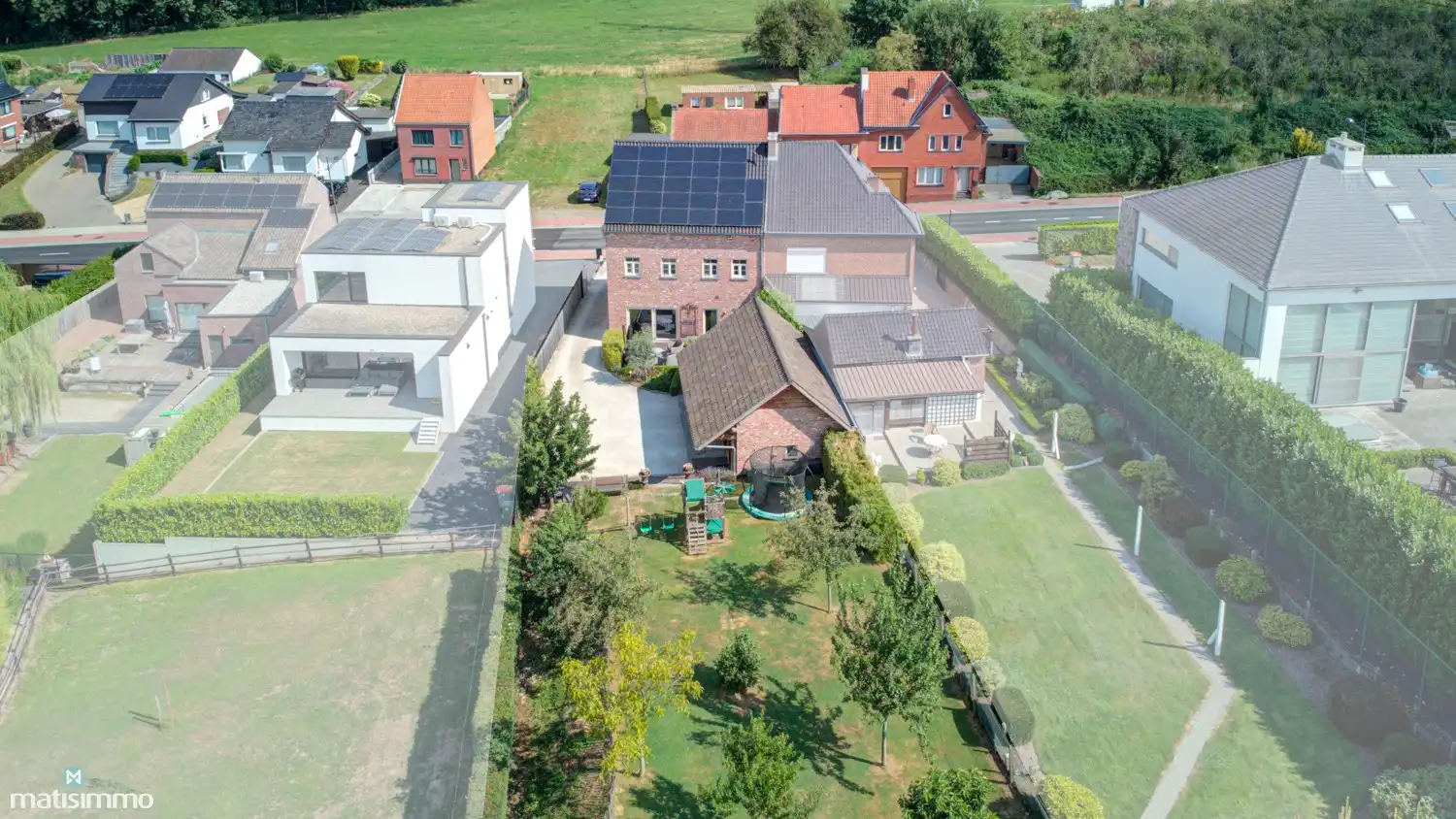 SUPER ENERGIEZUINIGE EENGEZINSWONING (A+ ENERGIELABEL) MET 4 SLAAPKAMERS, CARPORT/TUINHUIS EN RUIME TUIN (12A 33CA) IN WALTWILDER foto 46