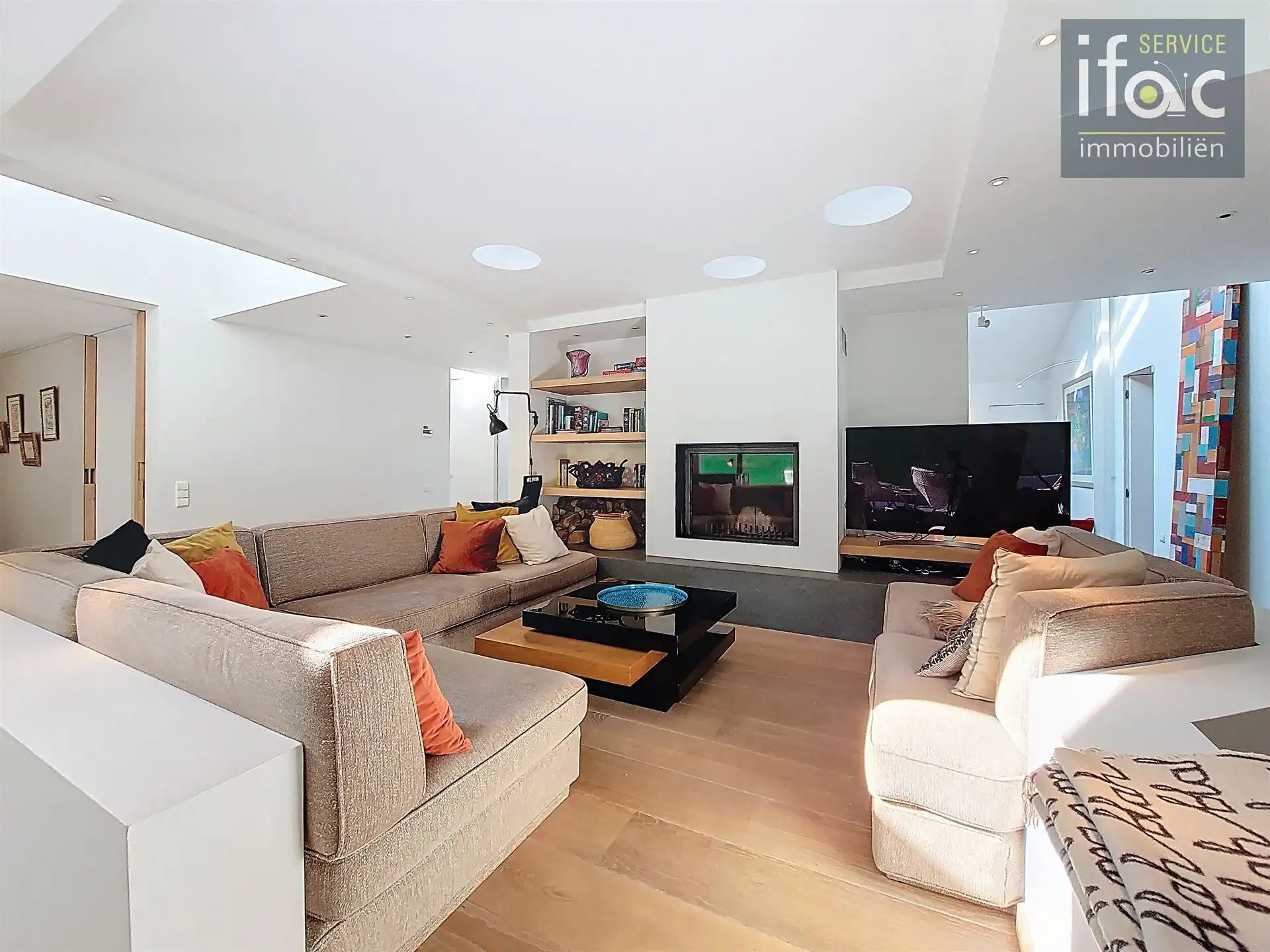 Exclusieve postmodernistische luxevilla grenzend aan bos foto 9