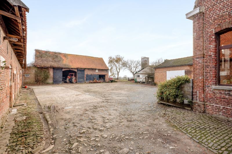 Hoeve op 2,39 ha te Geluwe foto 3