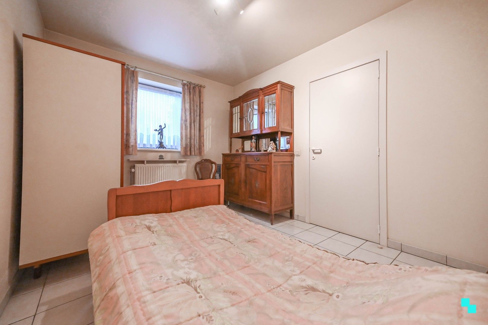 Ruim en instapklaar tweeslaapkamer appartement in hartje Izegem foto 24