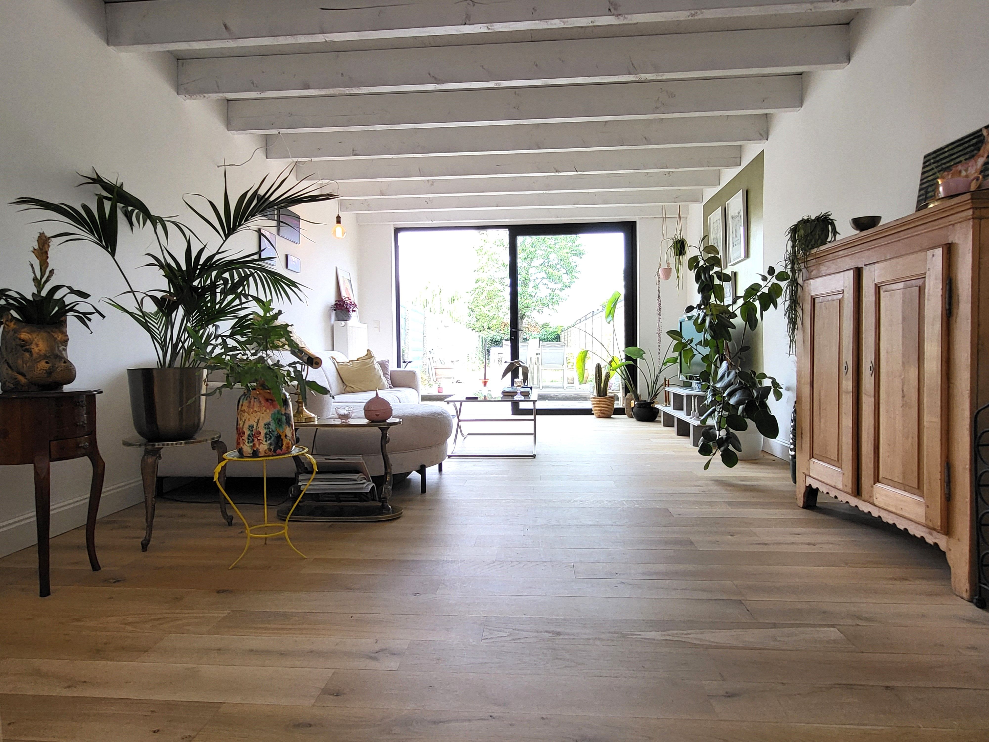 Prachtig gerenoveerde woning op wandelafstand van het centrum met zuidgerichte tuin.  foto 8